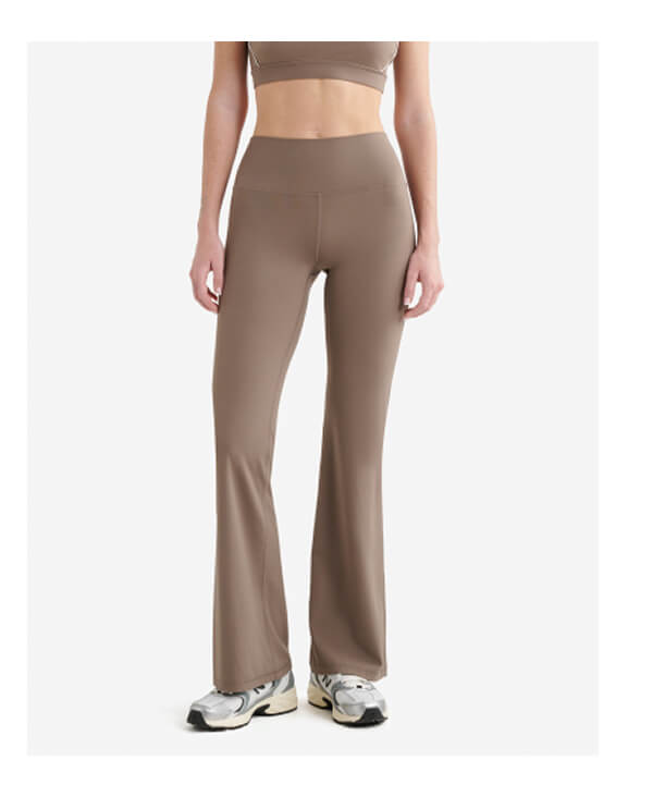 Restore Stretch Flare Legging