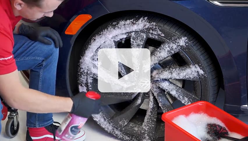 video thumbnail: how to use 3-in-1 wheel-tire-mat cleaner