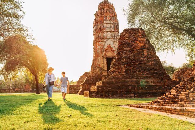 Exploring the Kanchanaburi temples in Thailand