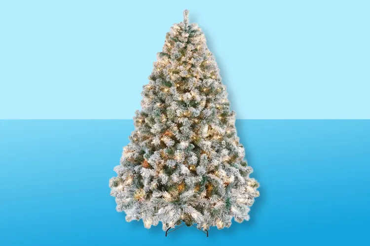 Only Prime Members Can Score This Pre-Lit Artificial Christmas Tree with a ‘Natural Look’ for $80