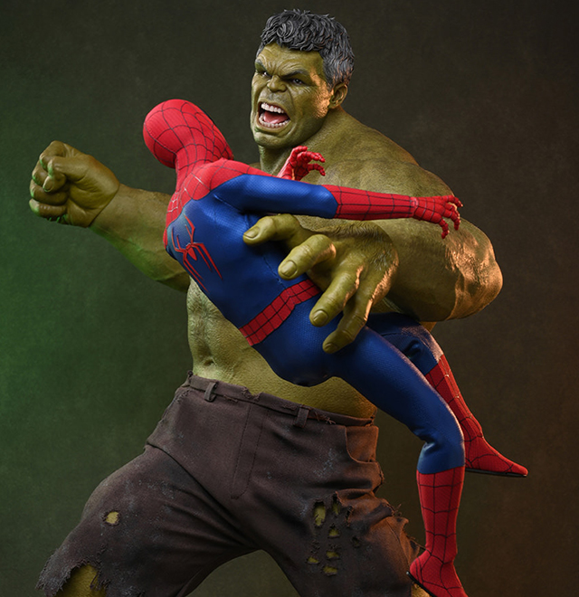 Hulk Sixth Scale Figure