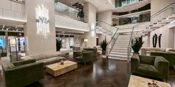The 6 Types of Upscale Sailings