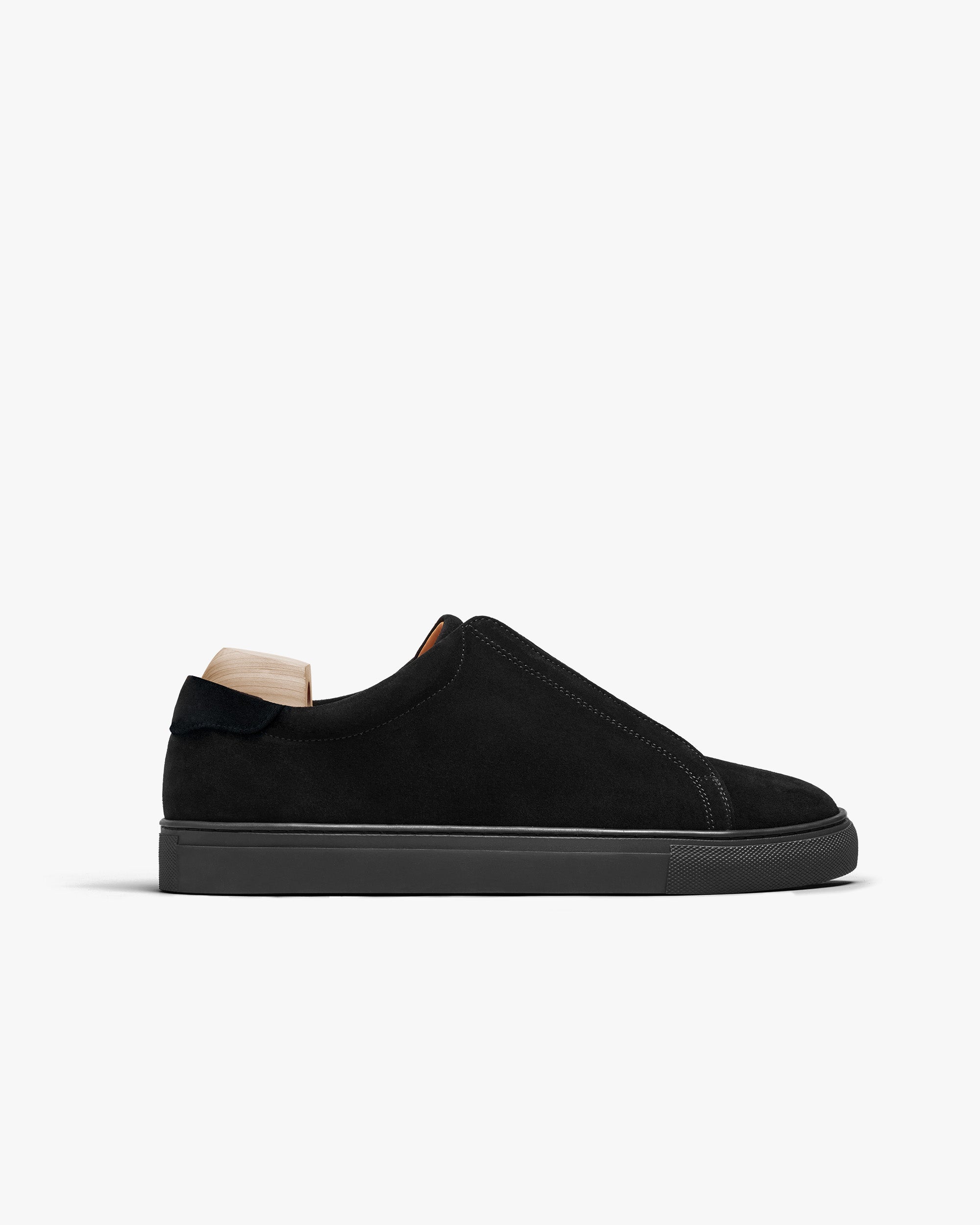Image of Alnö – Black Suede