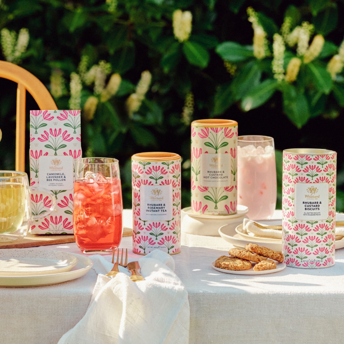 image of rhubarb and rosemary flavour instant tea