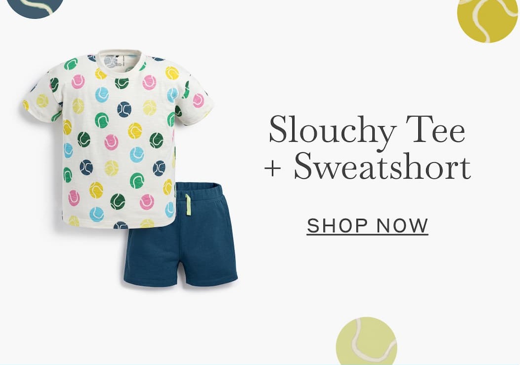 Slouchy Tee + Sporty Sweatshort Outfit