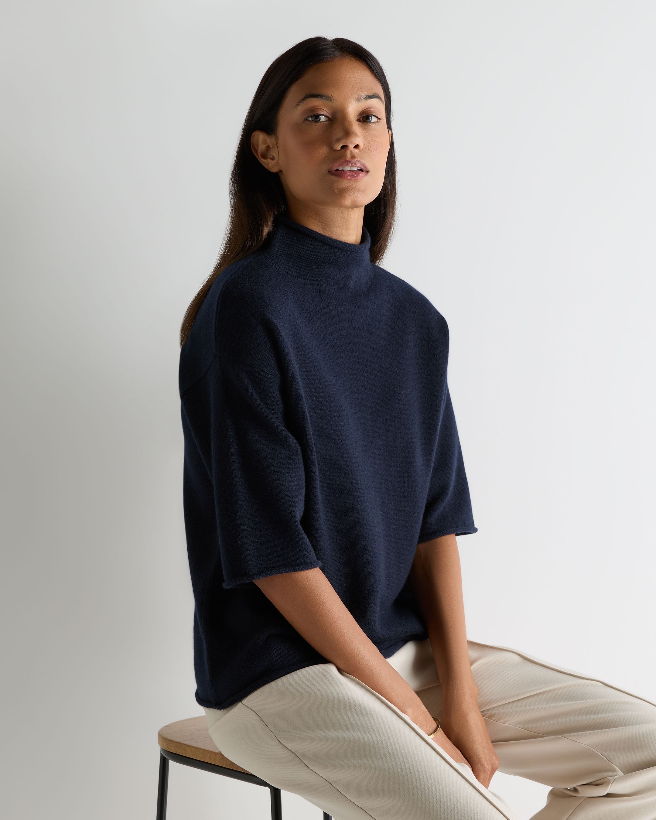 Image of Women's Short Sleeve Turtle Neck Cashmere Sweater Navy Blue