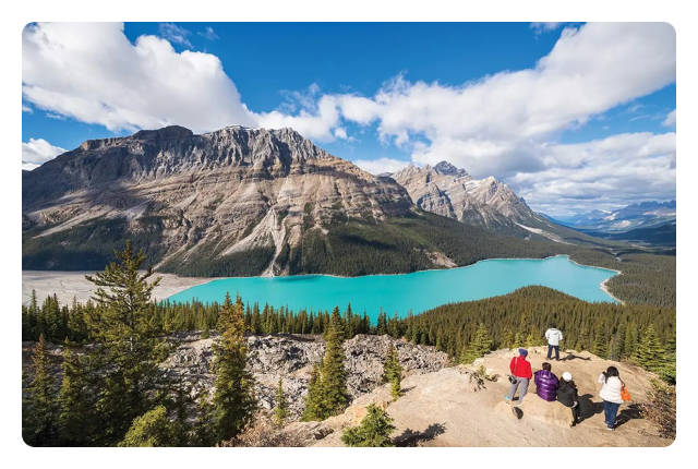 Uncover the beauty of the Canadian Rockies on foot