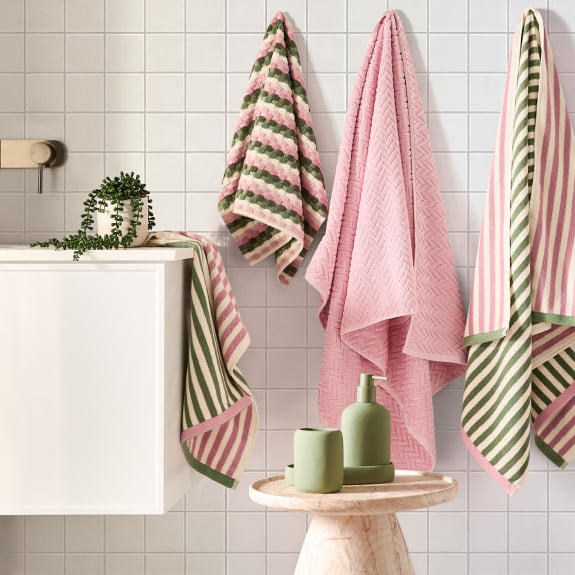 Shop bathroom