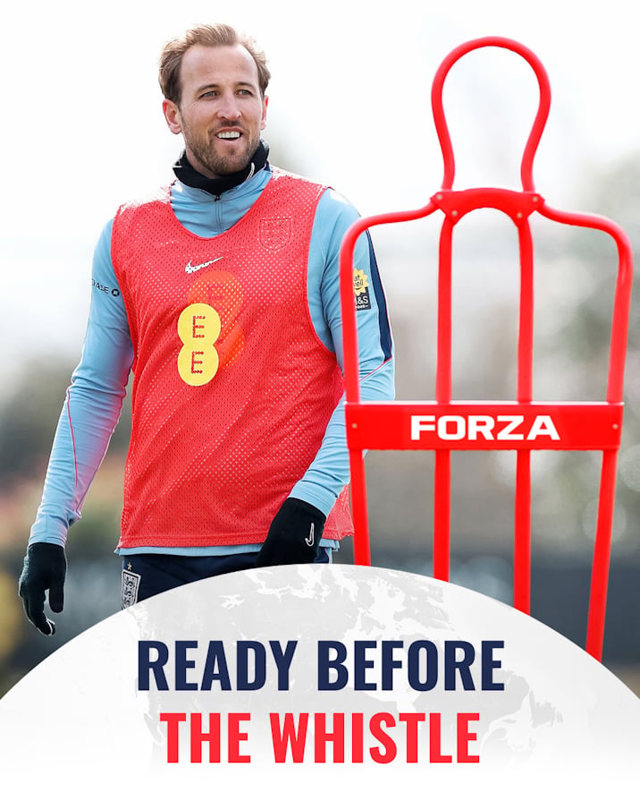 Ready before the whistle: Harry Kane training alongside FORZA Airflow Mannequin.