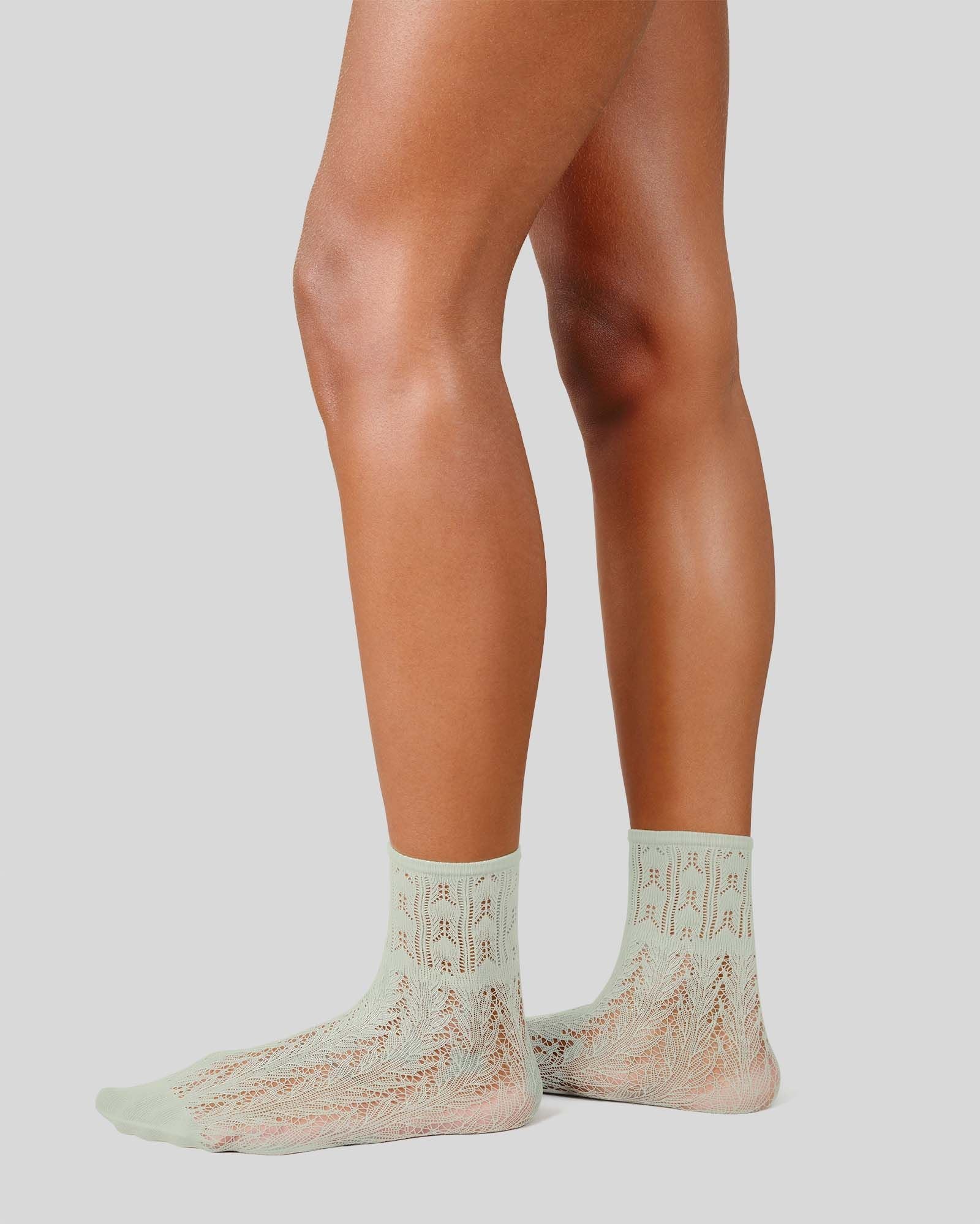 Erica Crochet Socks Mint