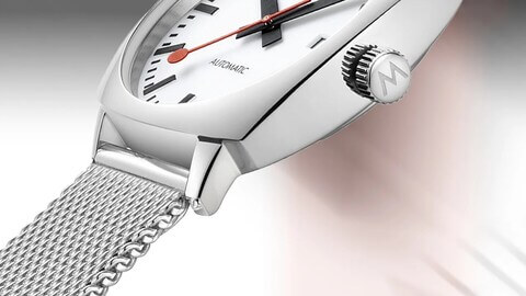 This Bargain Swiss Brand Dropped a Surprisingly Gorgeous Automatic Everyday Watch