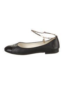 Interlocking CC Logo Leather Ballet Flats