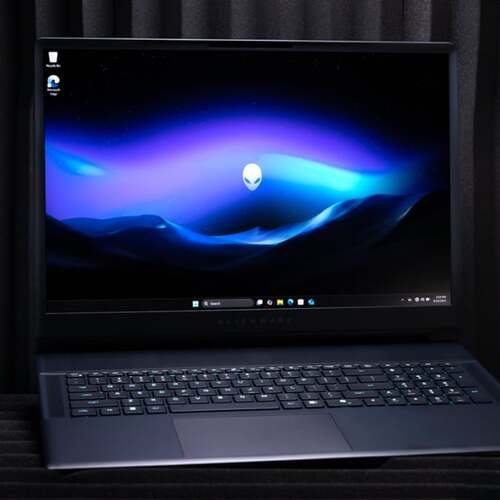 Alienware 18 Area-51 Review: Laptop Gaming in Full Hulk Mode