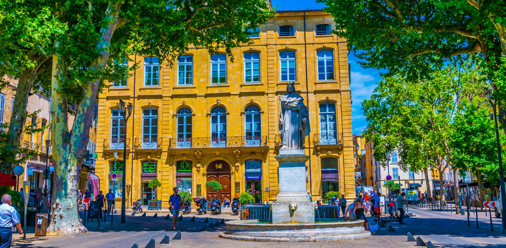 Statue Mirabeau Street Aix en Provence