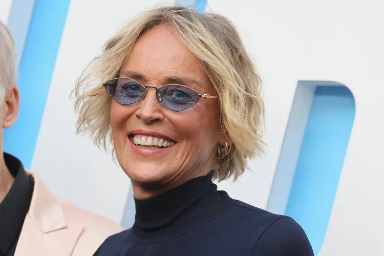 Sharon Stone Co-Signed the Comfy Jeans Style Cindy Crawford and Kelly Clarkson Are Fans of, Too