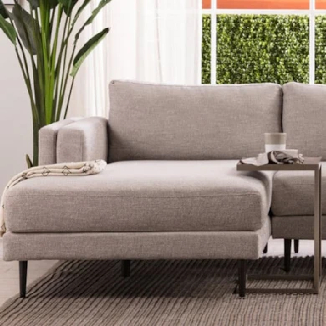 9 Gorgeous Accent Table Décor Ideas