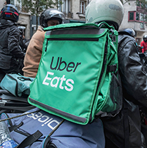 Uber Eats delivery drivers protested following the mass deletion of hundreds of accounts in Paris, France, on October, 1, 2022.  © 2022 Sipa via AP Photo