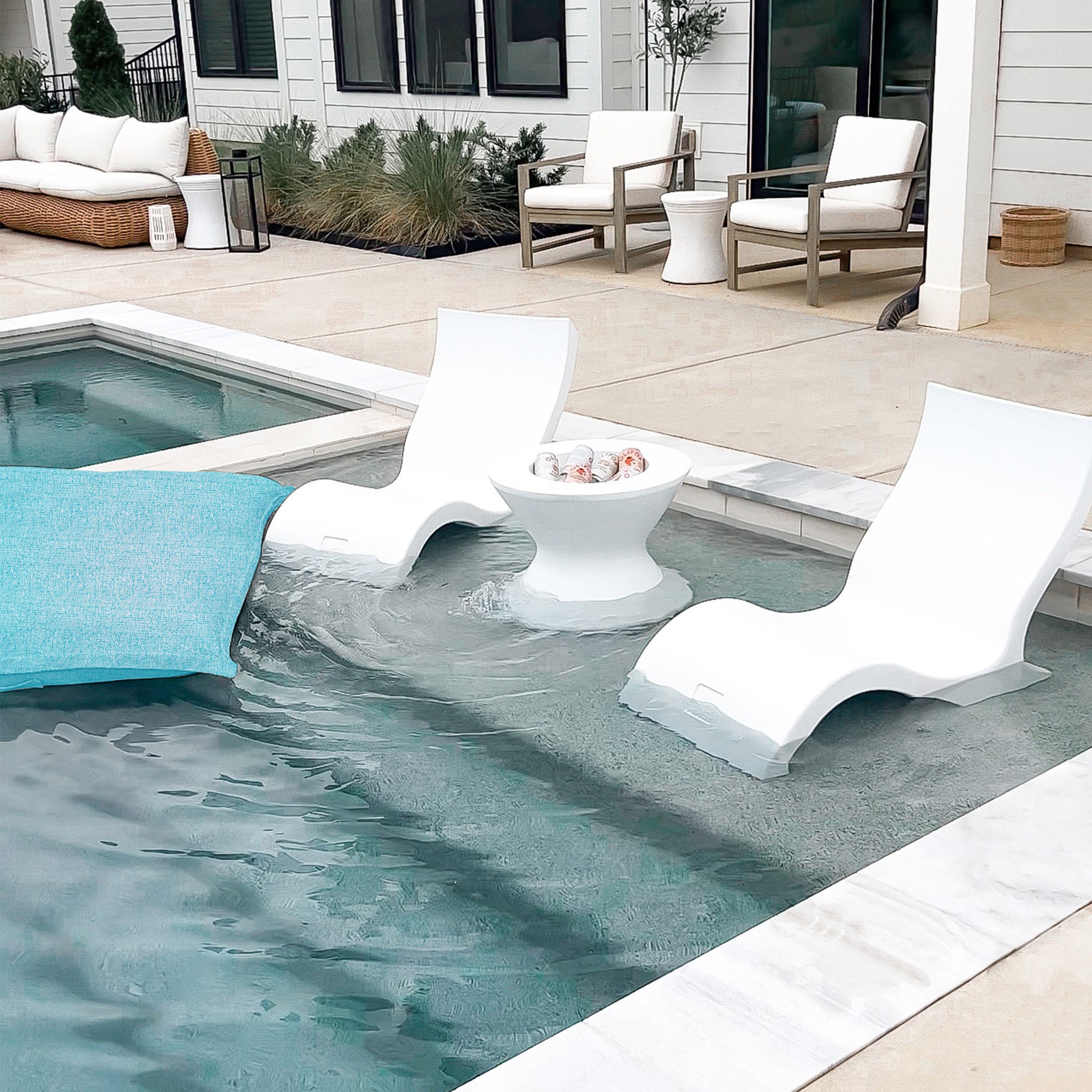 Luxe In Pool Seating Bundle