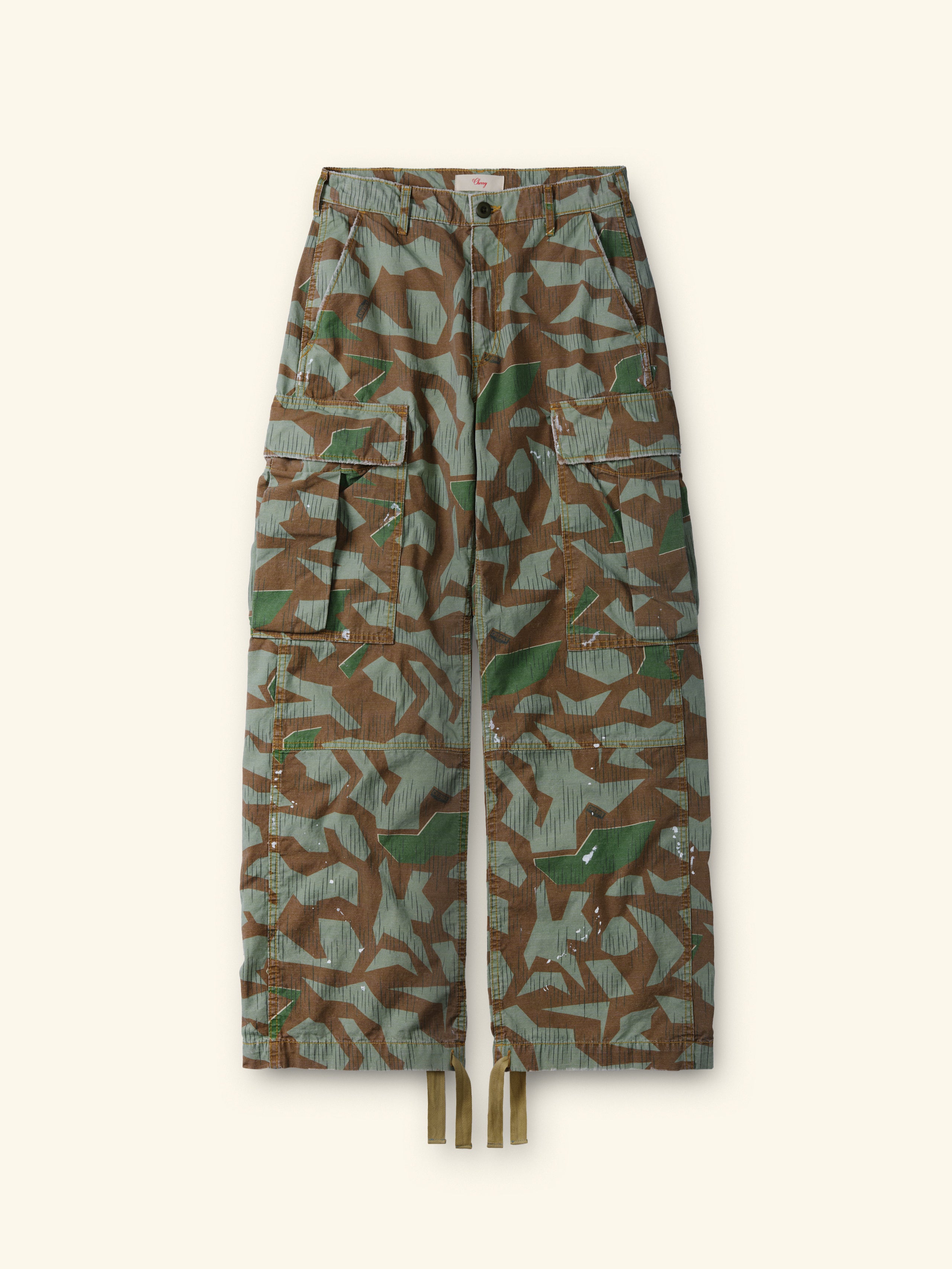 Image of Wide Leg Cargo Pants (Camo)