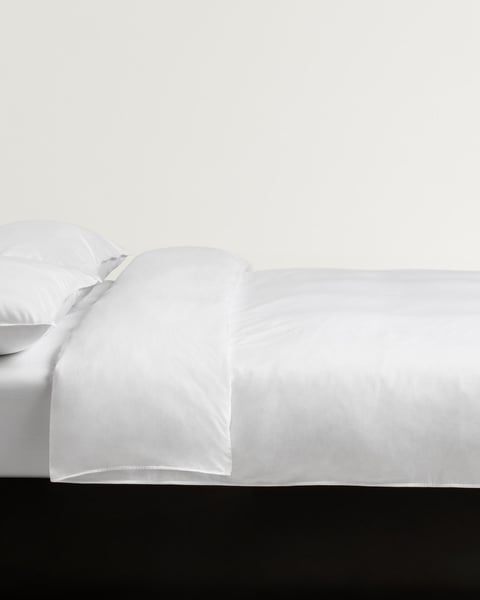 Image of Sateen Duvet Cover – Crisp White