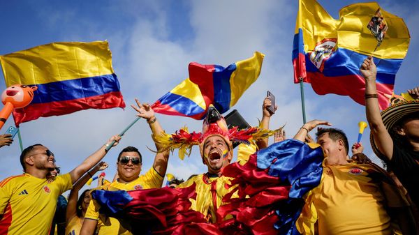 Supporters of Colombia's right-wing presidential candidate Abelardo De La Espriella react to preliminary results on the day of a run-off between De La Espriella and leftist candidate Ivan Cepeda, in Barranquilla, Colombia, June 21, 2026.