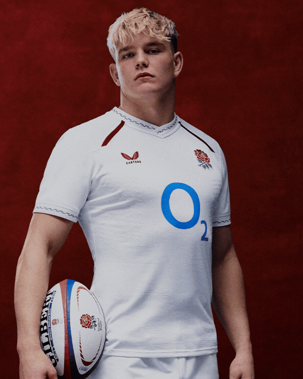 A gif of 5 England Rugby men's players wearing the white home kit.