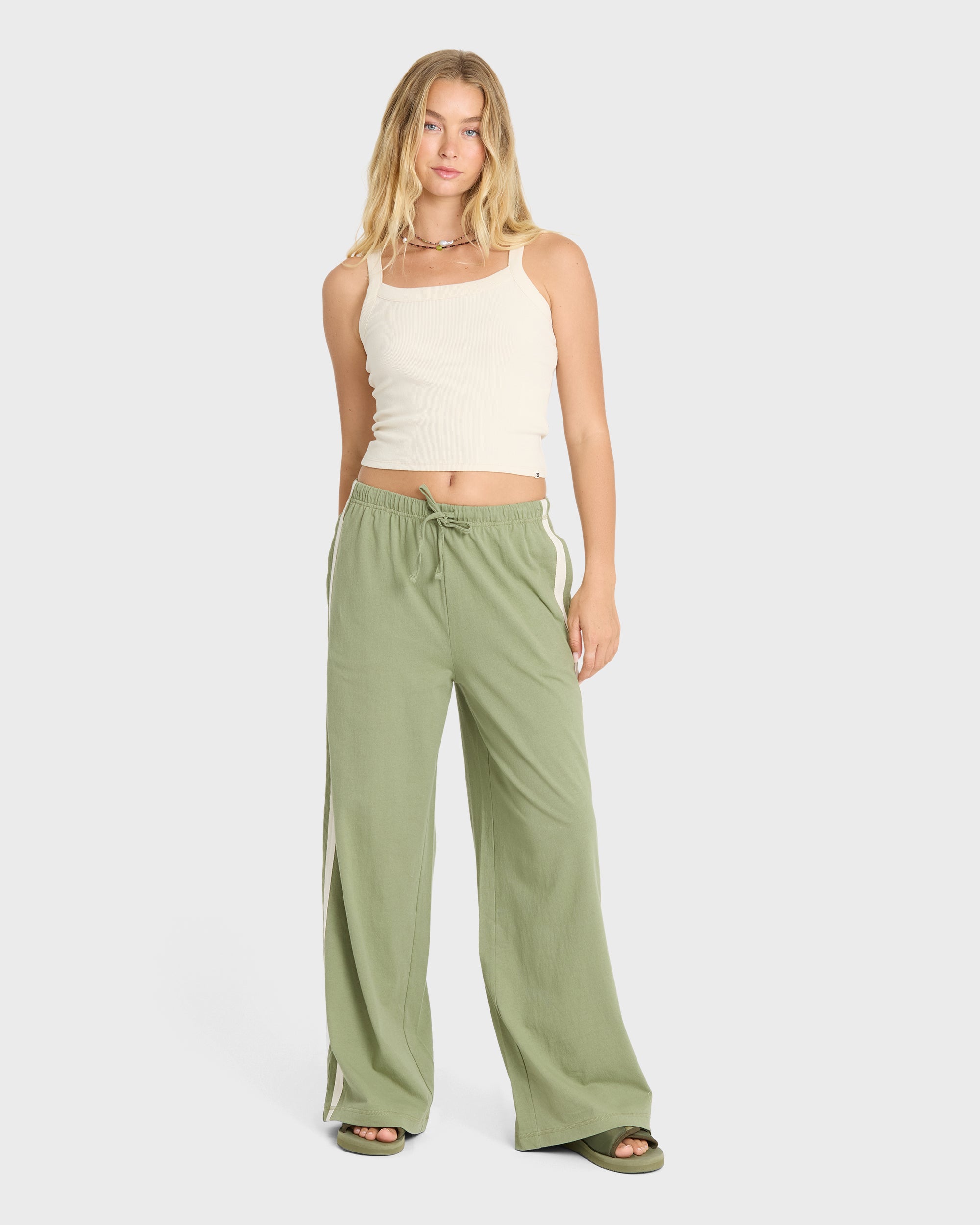 Image of Wave Stamp Knit Pants - Army Green