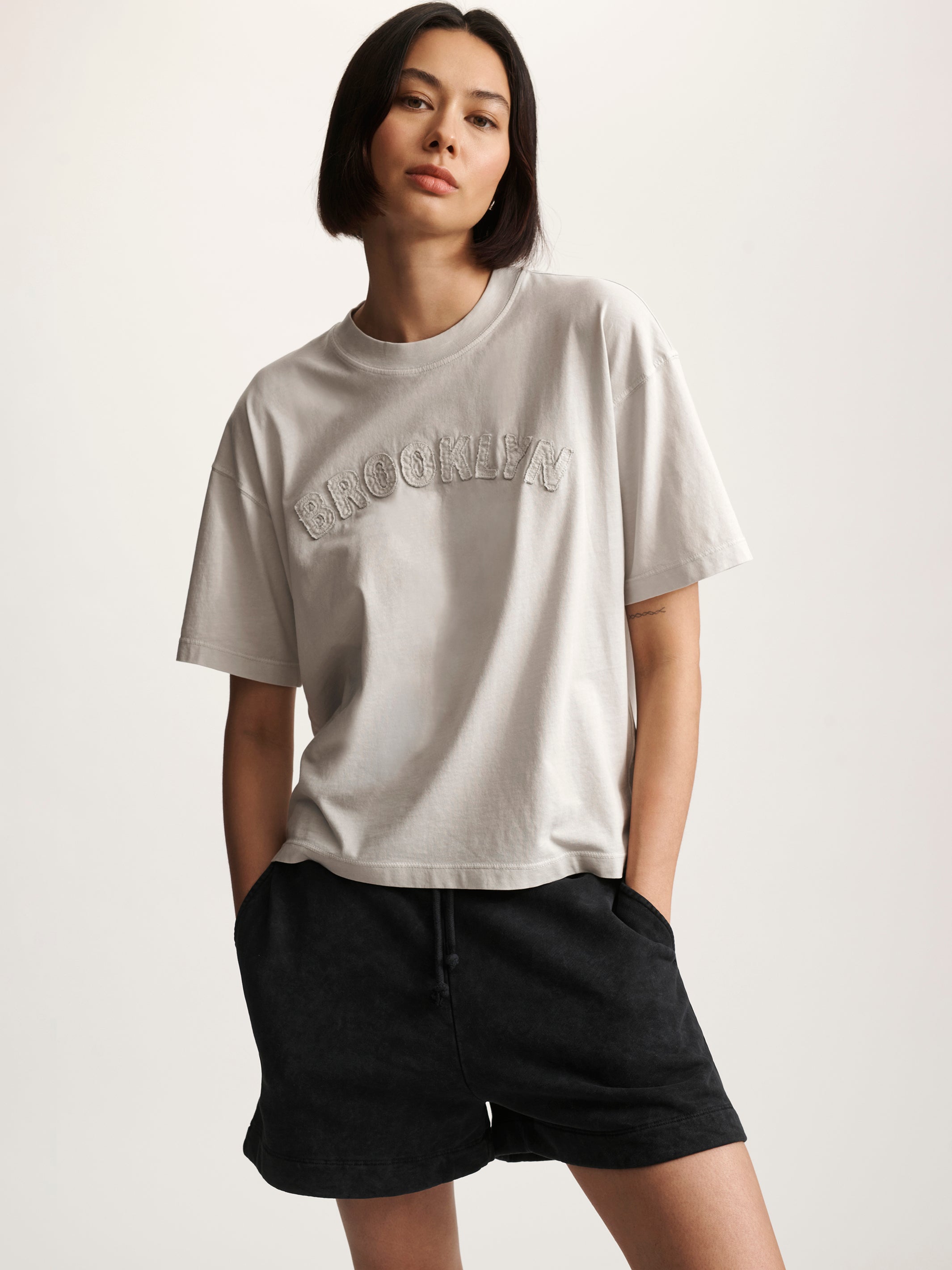 Image of Women's Brooklyn Graphic T-Shirt In Oyster Mushroom