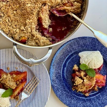 Blackberry Peach Summertime Crisp