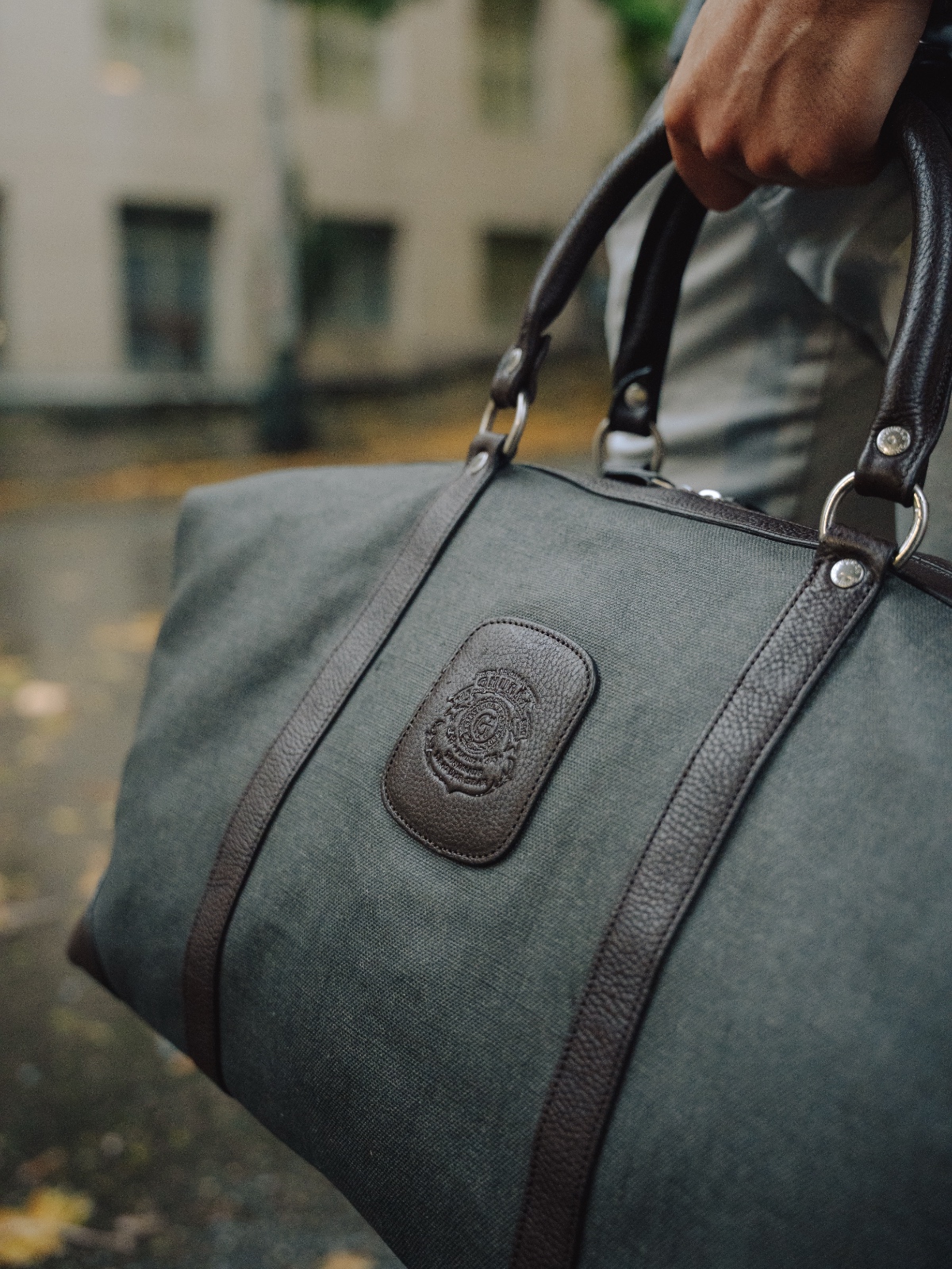 Cavalier I Vintage Walnut Leather