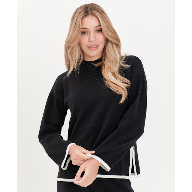 Women's Contrast Trim Top