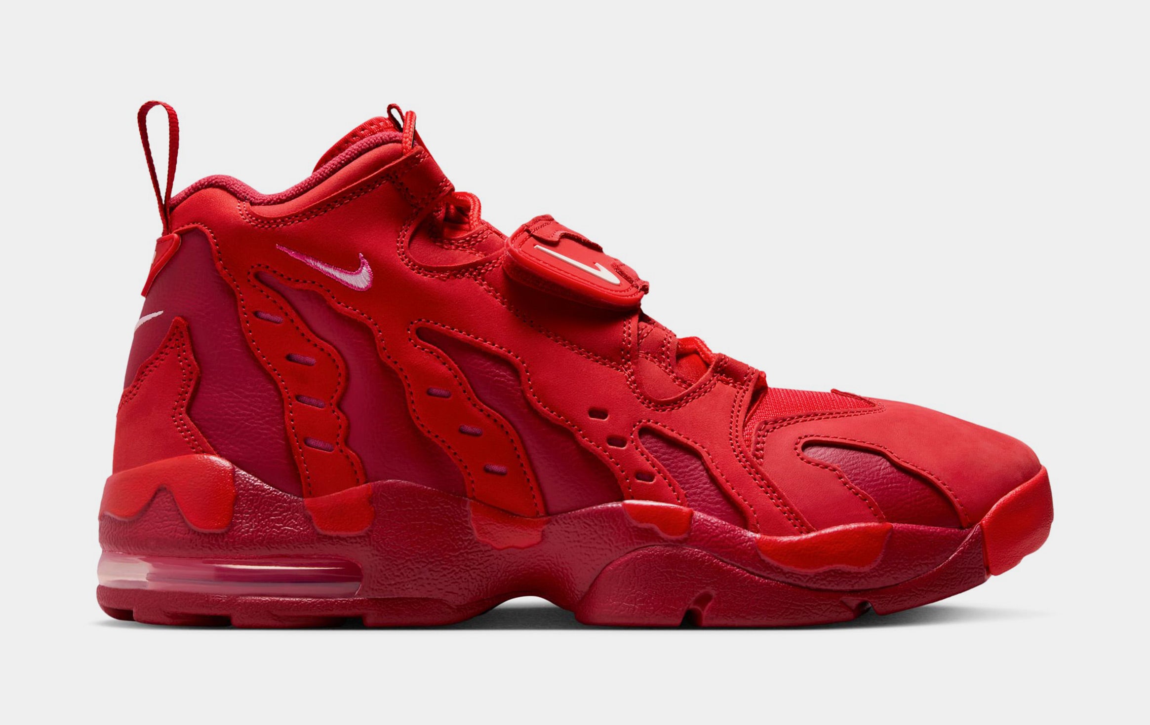 Image of Air Diamond Turf Max 96 Mens Lifestyle Shoes (University Red/White/Red Crush) Final Sale