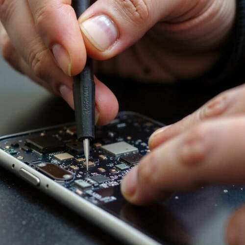 Avoid Unnecessary Upgrades. Here's How Long Smartphones Really Last in 2026