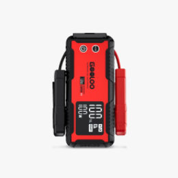 A GOOLOO car jump starter