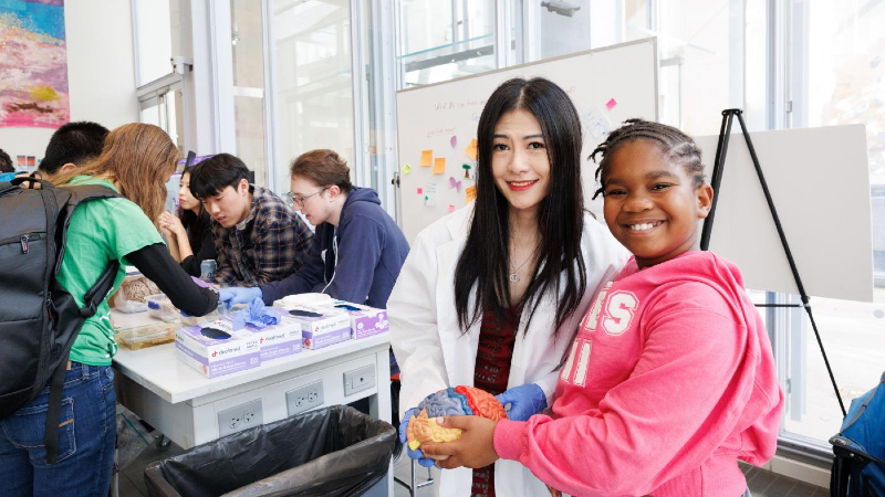Local youth and scientists interact during the monthly Saturday Science series at Columbia's Zuckerman Institute on the Manhattanville campus. Photo credit: Sirin Samman