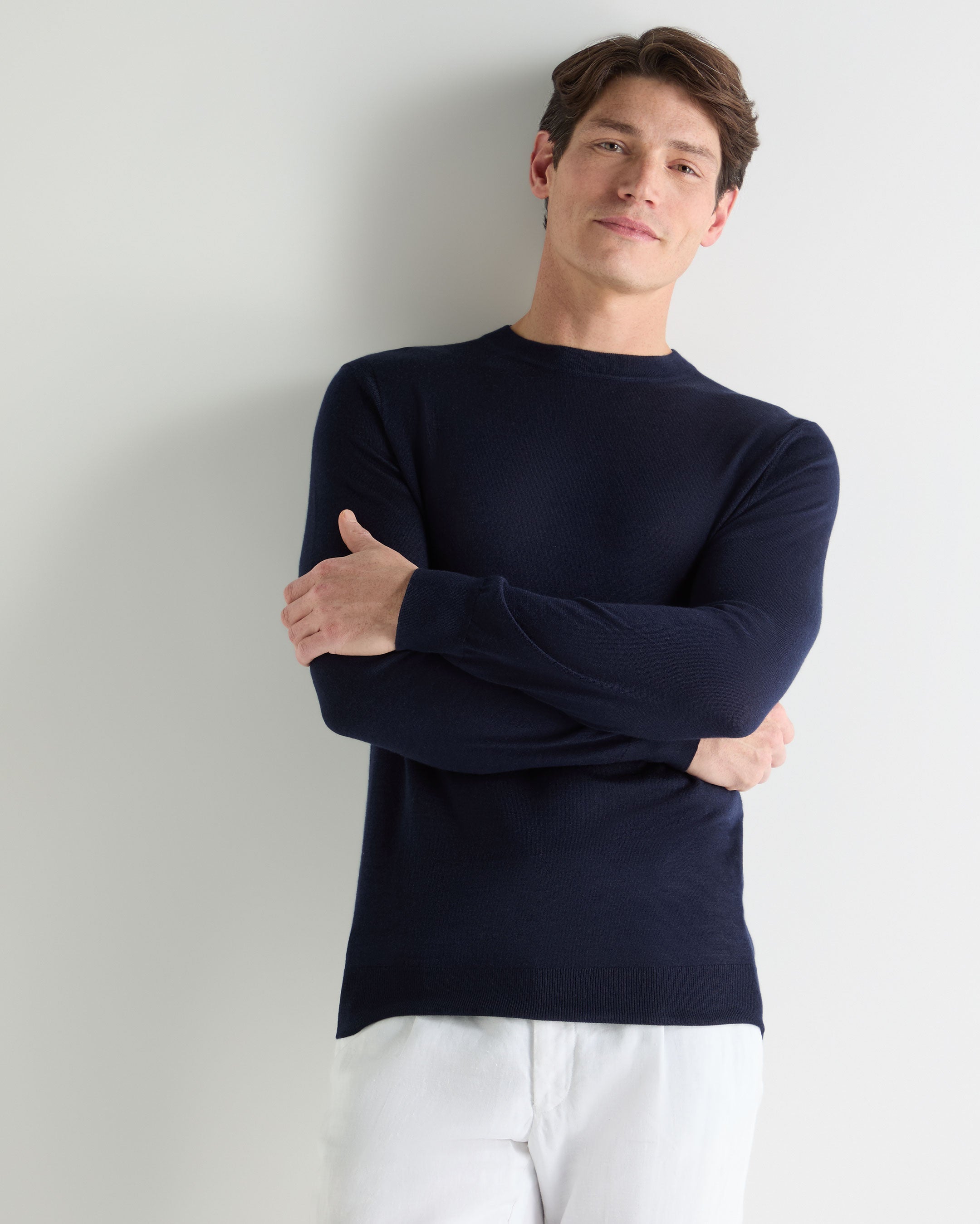 Image of Men's Covent Fine Gauge Cashmere Round Neck Sweater Summer Navy Blue