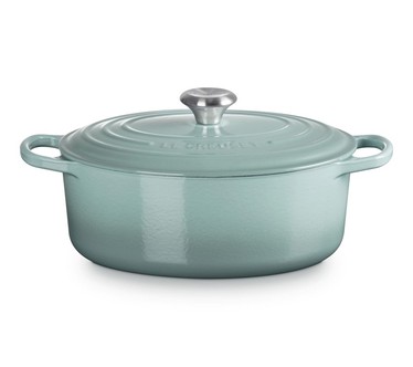 Le Creuset 8 Quart Cast Iron Oval Dutch Oven