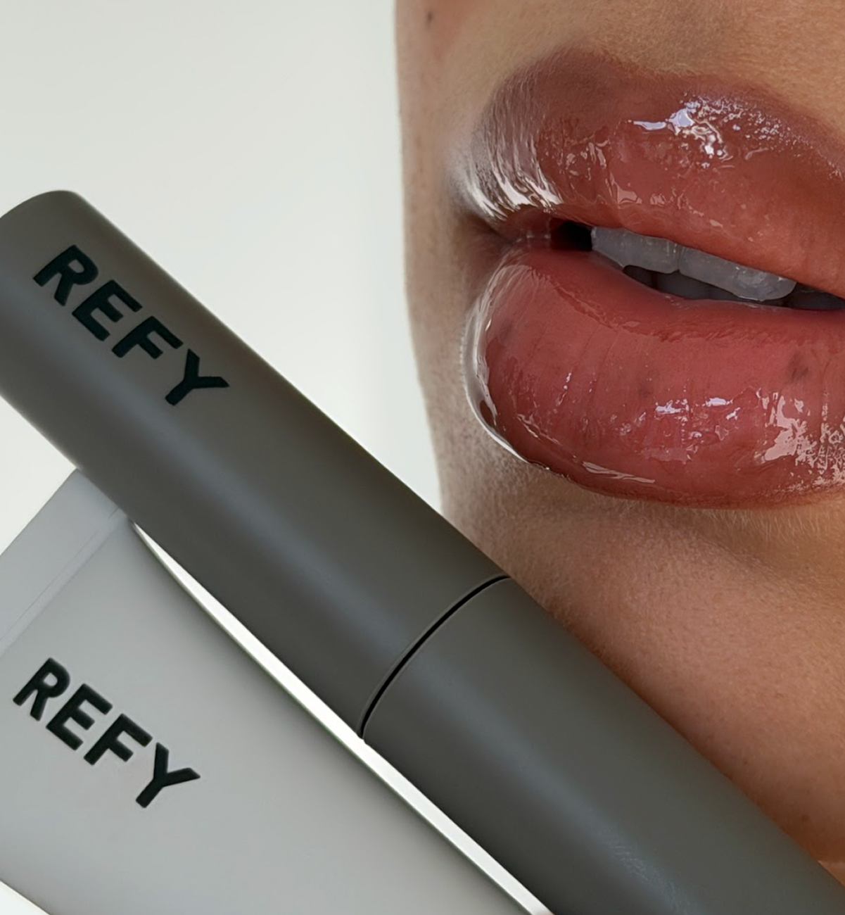 LIP SET