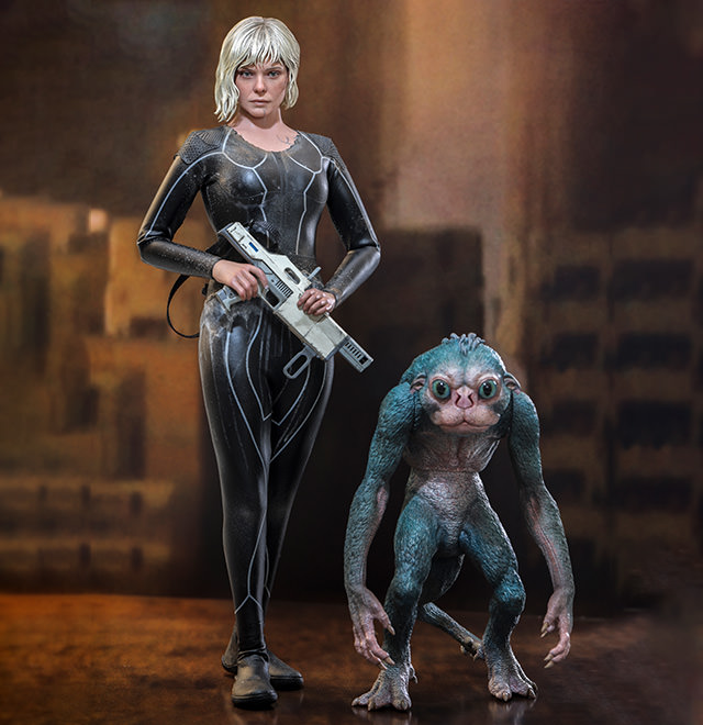Thia and Bud Sixth Scale Figure Set by Hot Toys