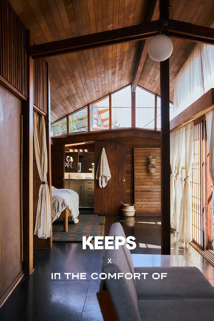 ITCO Staged Houseboat in Seattle's Portage Bay with Keeps Architect Bed