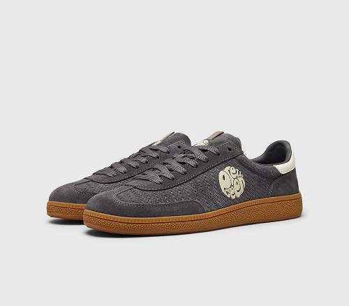 grey ramblas trainer