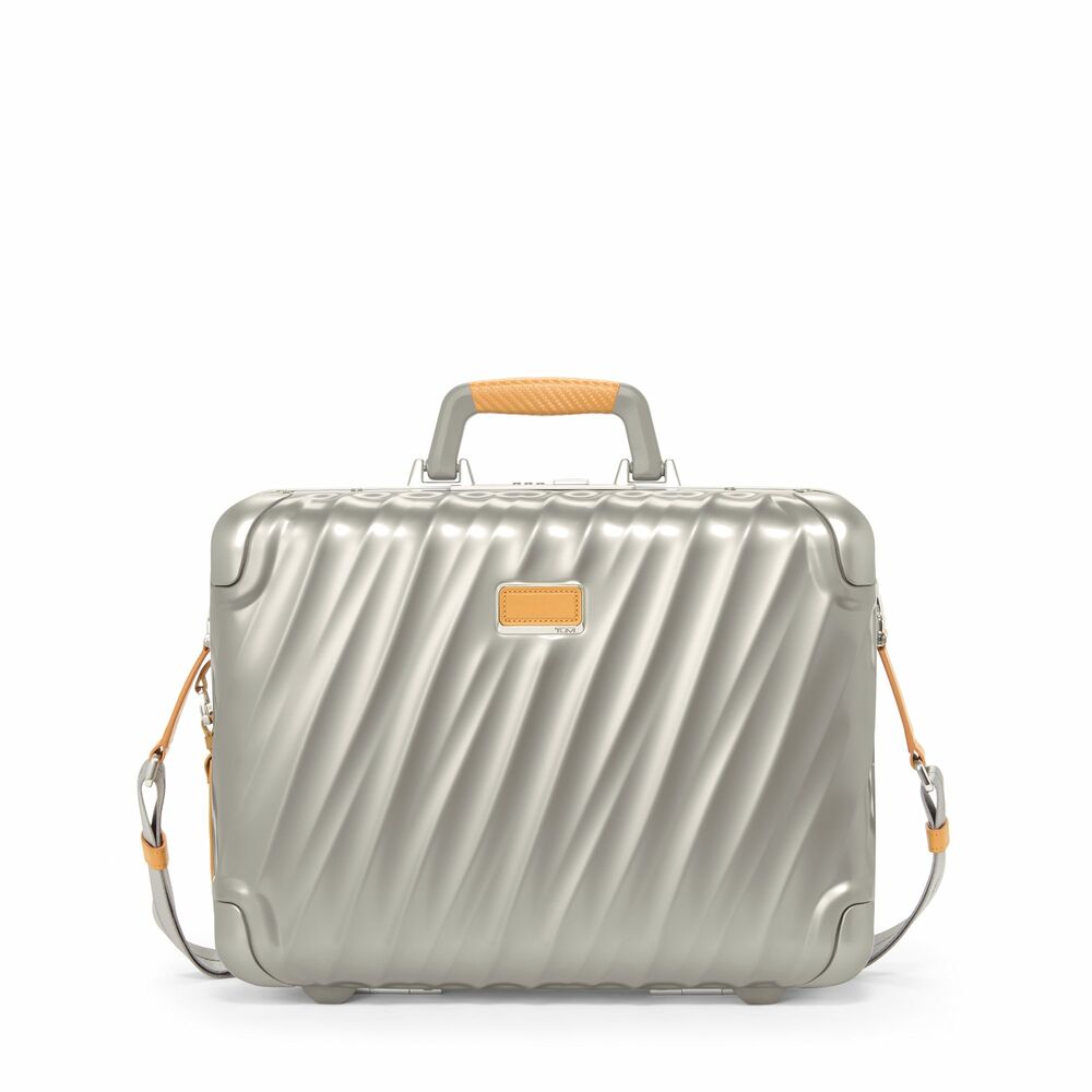 Image of 19 Degree Titanium Briefcase Titanium