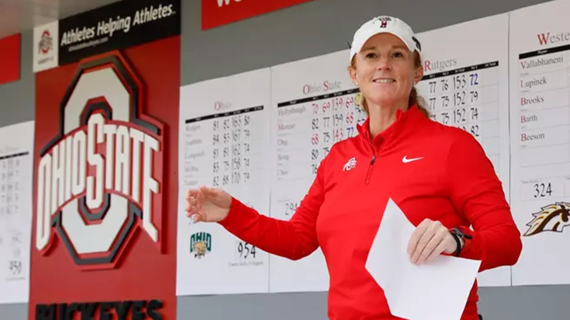 READ MORE | Women's Golf
