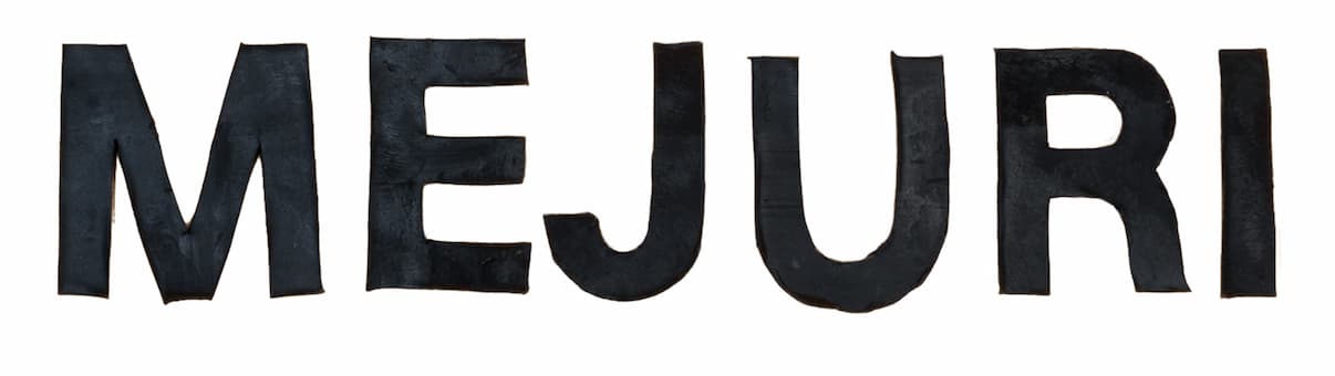 Mejuri. 