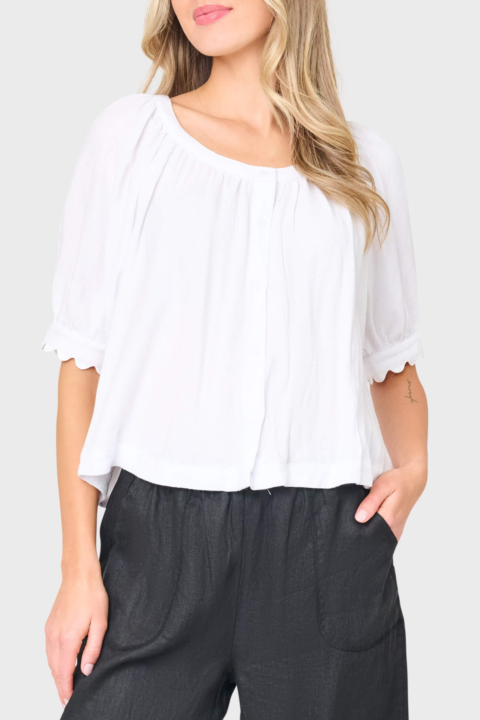 Lily Scallop Top