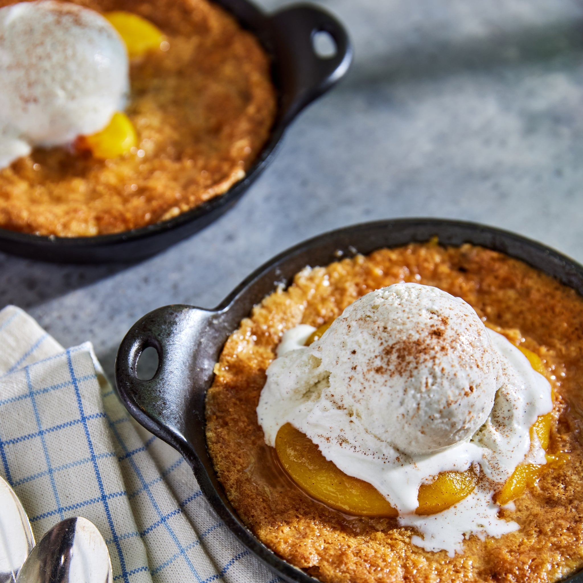 Skillet Peach Cobbler