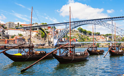 Journey along the Douro River