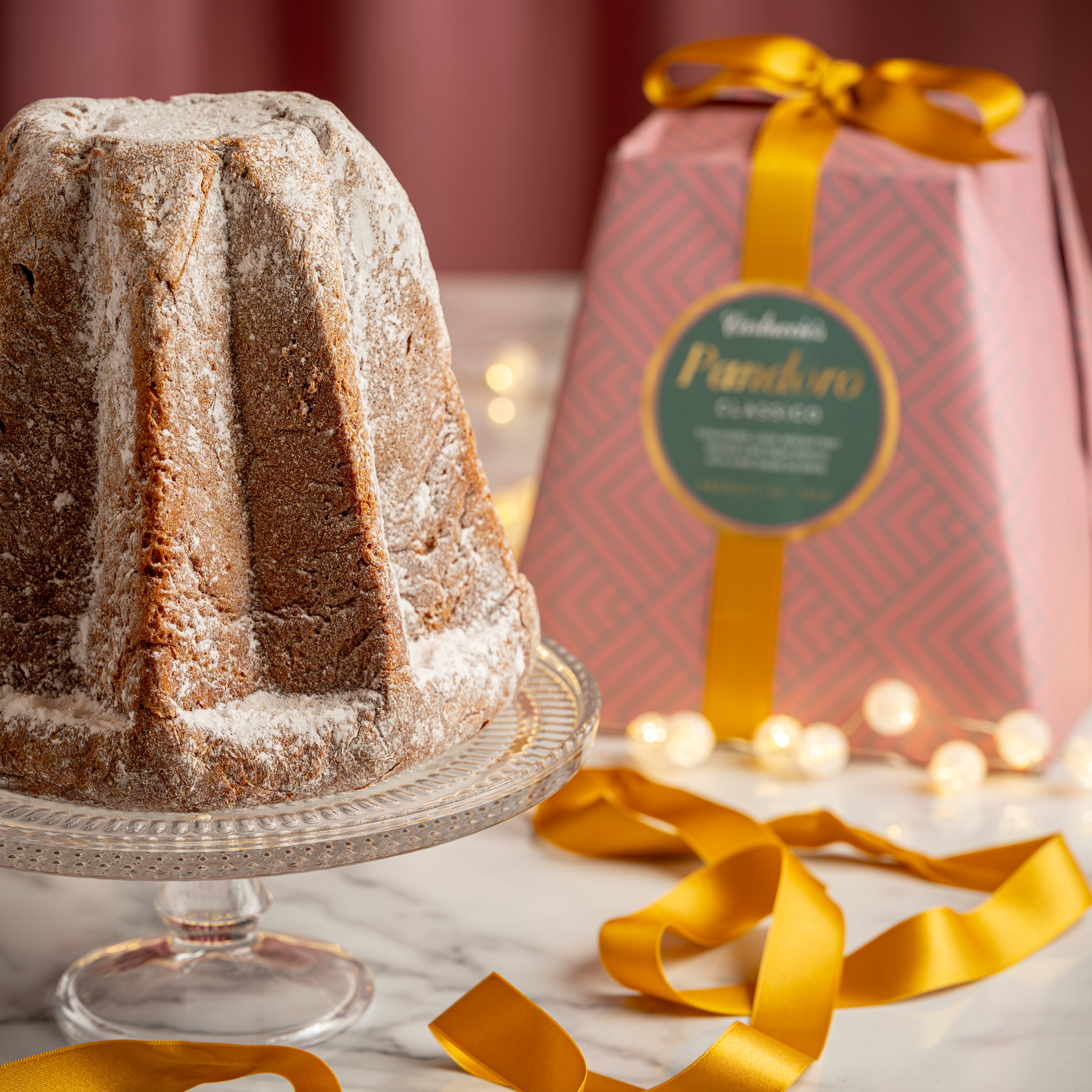 Image of Pandoro Classico - Traditional Star Shaped Sponge Cake from Veneto, 750g