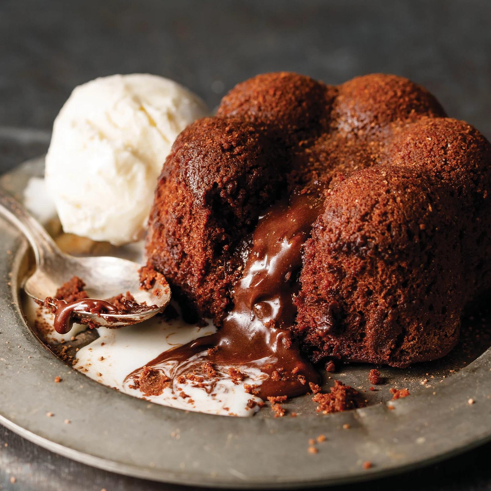 Chocolate Molten Lava Cakes 4 qty, 4.2 oz each
