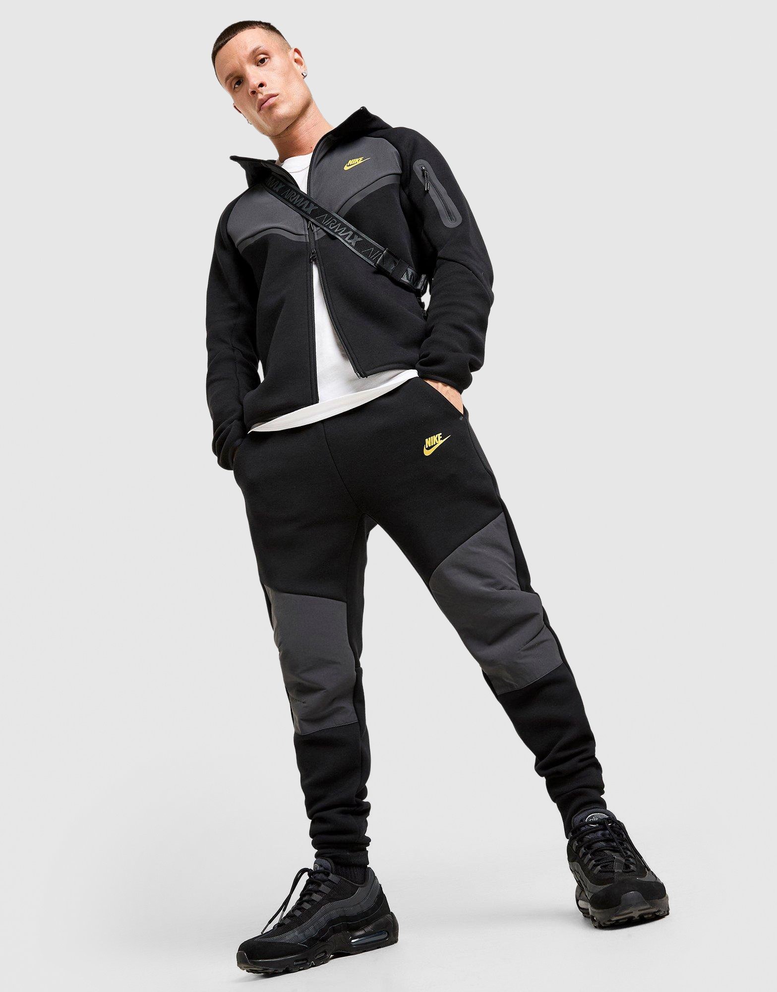 Nike Tech Fleece Joggers